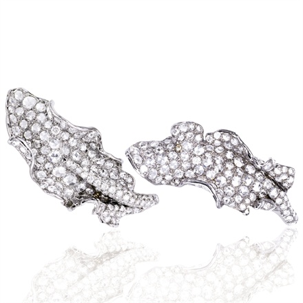 Ann Lin Haute Joaillerie - Bella earrings with 224 diamonds.